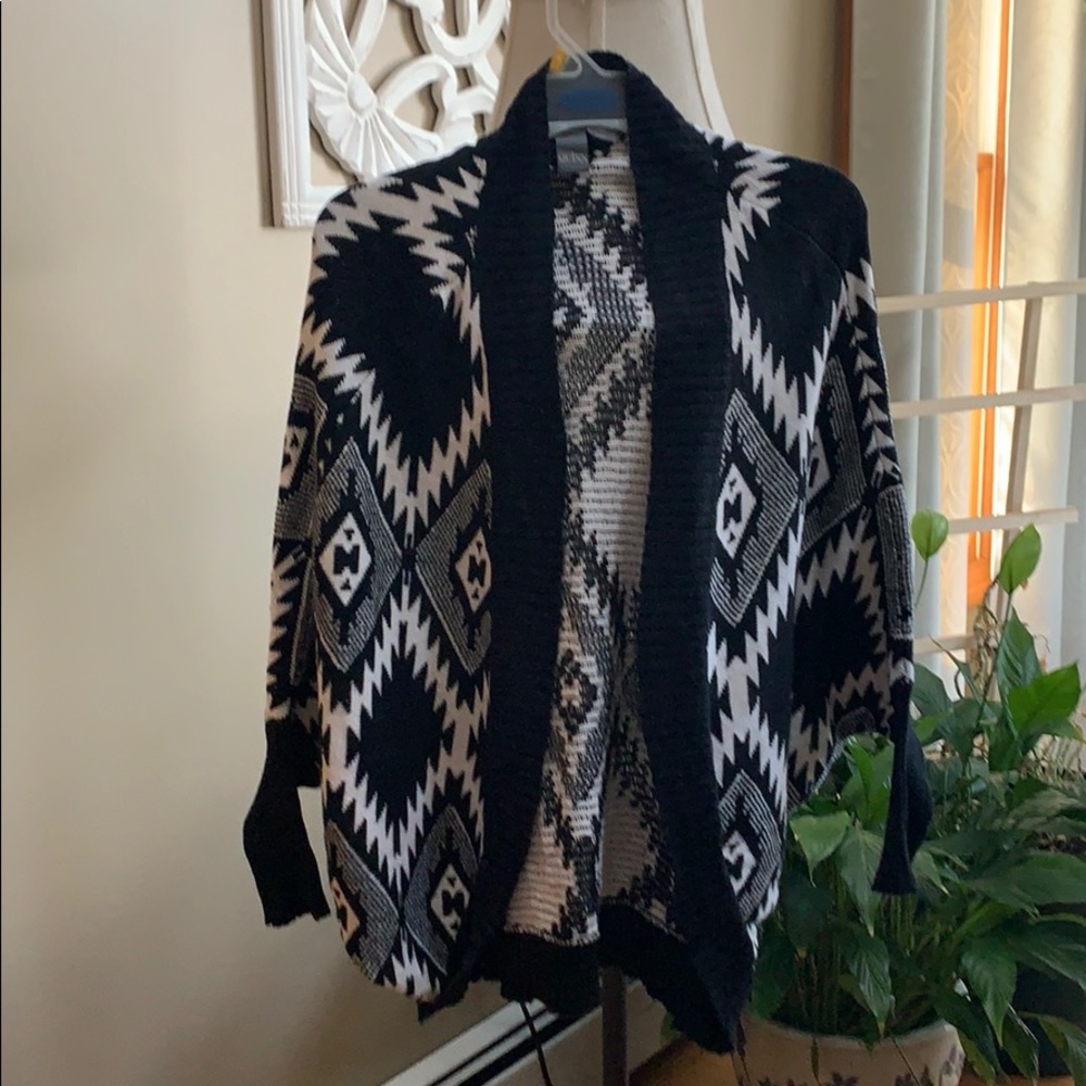 Quinn Sweater Black & White Patterned Cardigan
